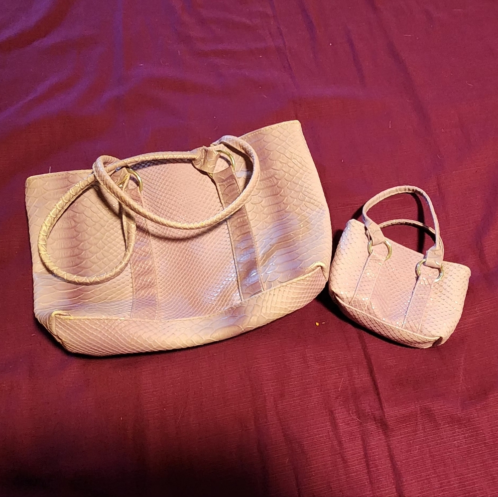 My Twinn 23" Posable Doll/Girl Matching Purple Purses